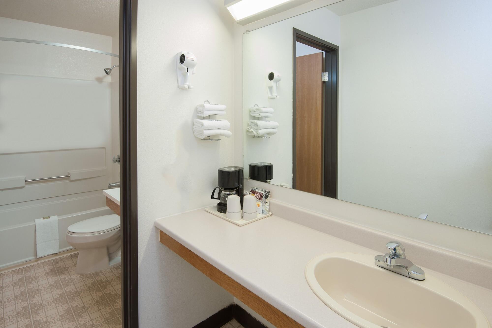 Super 8 By Wyndham 2*