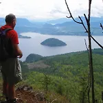 Hilltop Inn - Salmon Arm