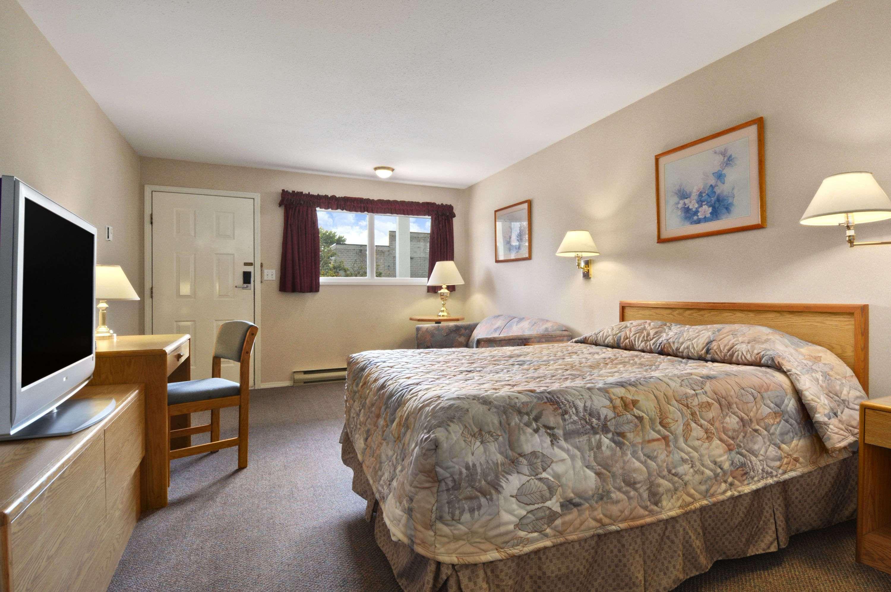 Travelodge By Wyndham Bc 2*
