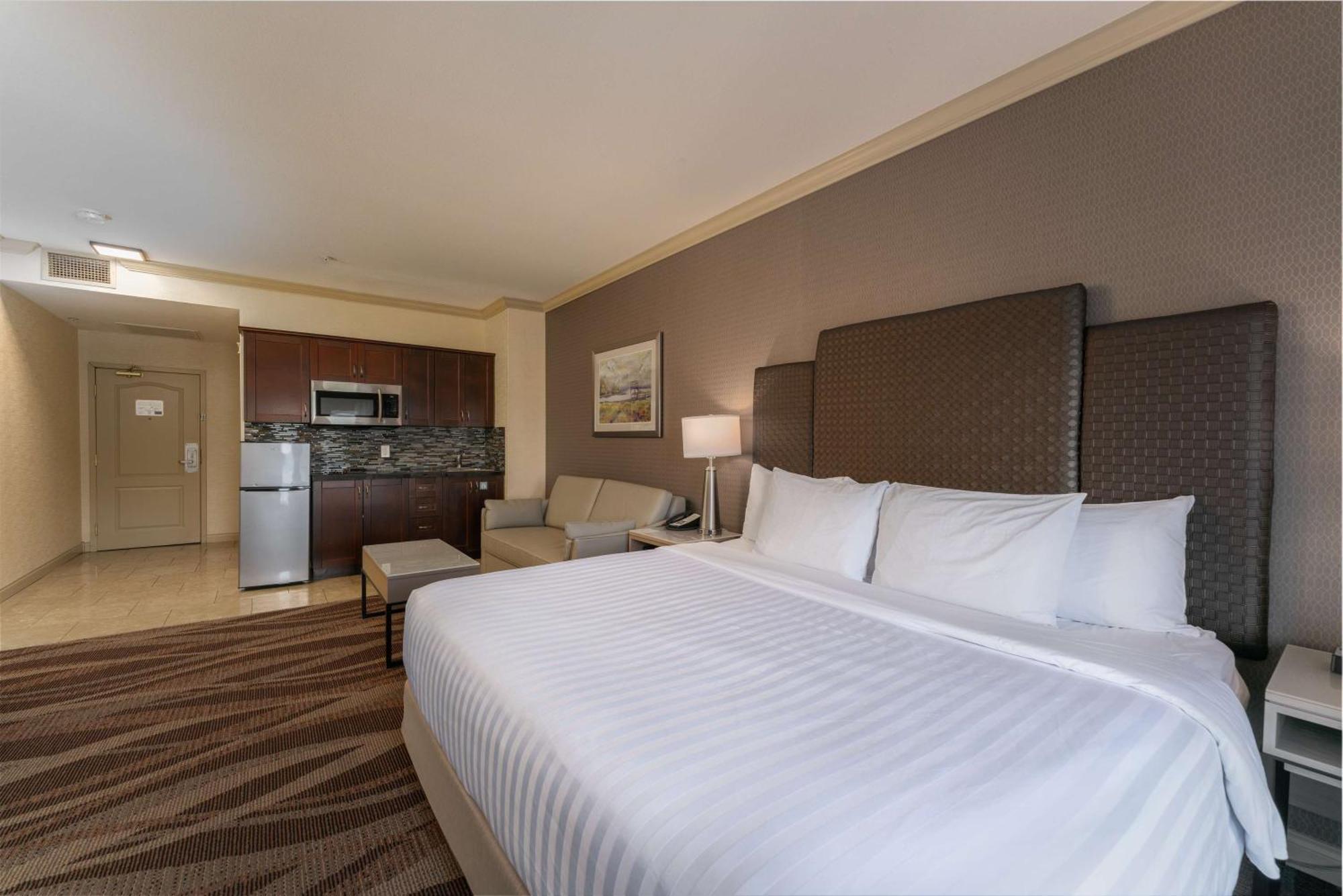 Prestige Harbourfront Resort, Worldhotels Luxury Resort 4*