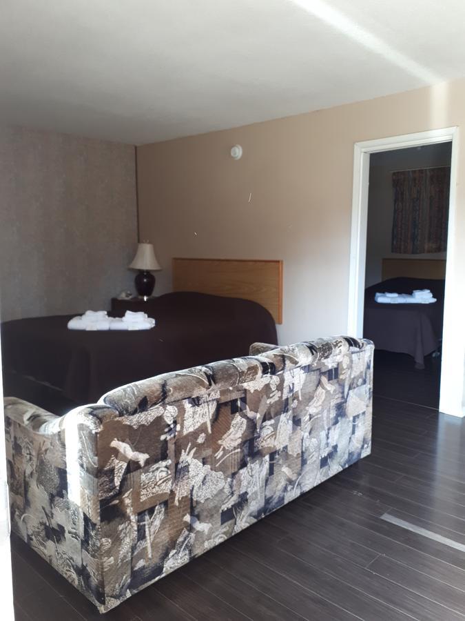 Travellers Rest Motel Salmon Arm
