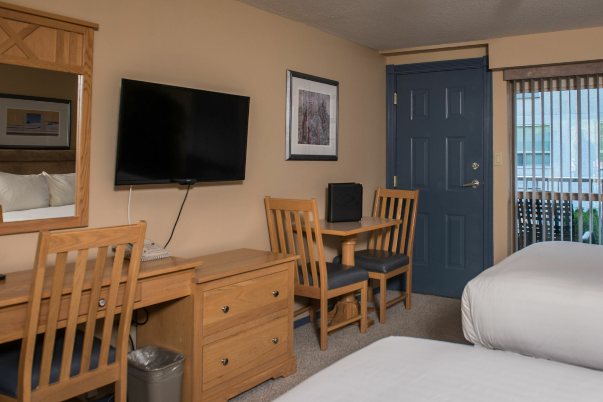 Hotel Hilltop - 3*
