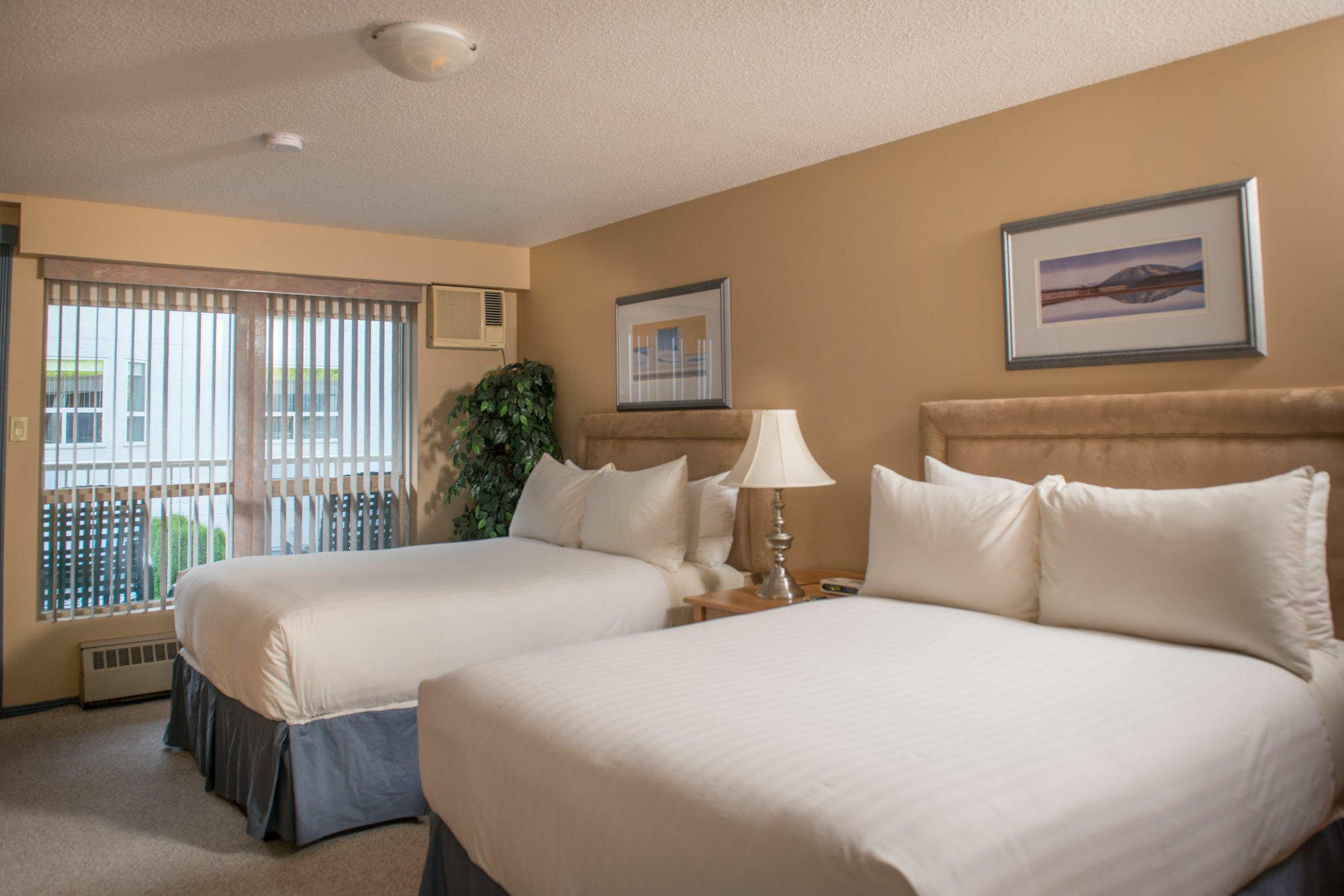 Hotel Hilltop - 3*