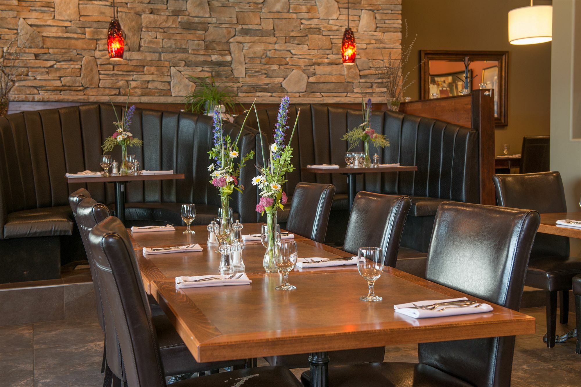 Hilltop - Hotel Salmon Arm